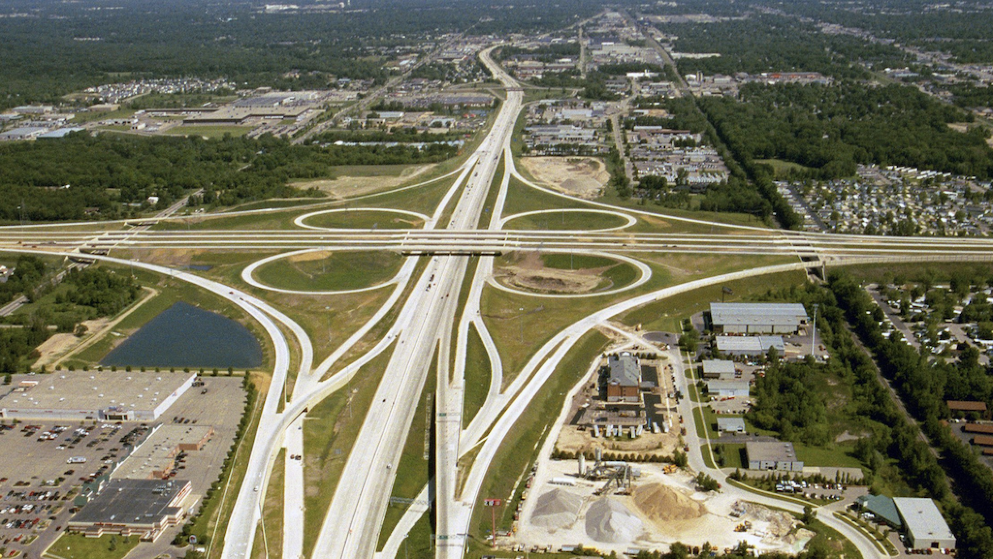 The cloverleaf interchange between US 131, M-6 and 68th Street in Cutlerville, Michigan, United States, shows many of the features of controlled-access highways: entry and exit ramps, median strips for opposing traffic, no at-grade intersections and no direct access to properties.